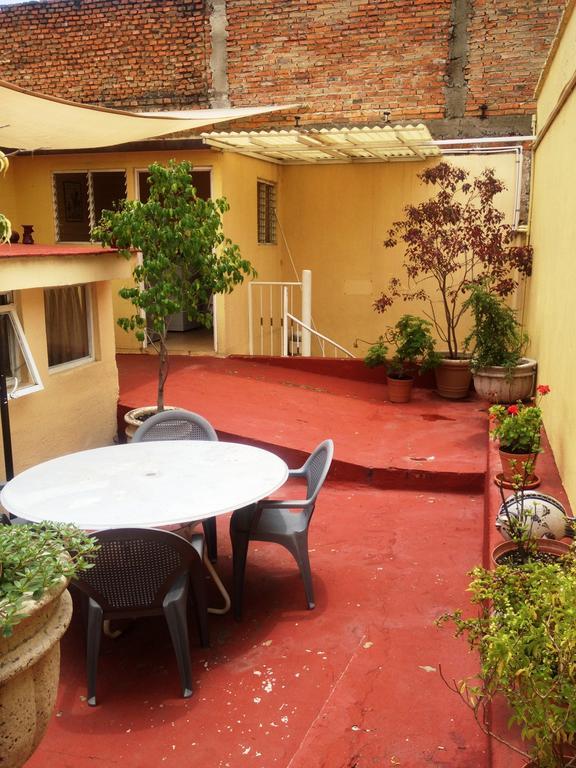 Residencia Los Angeles Bed & Breakfast Guadalajara Exterior photo