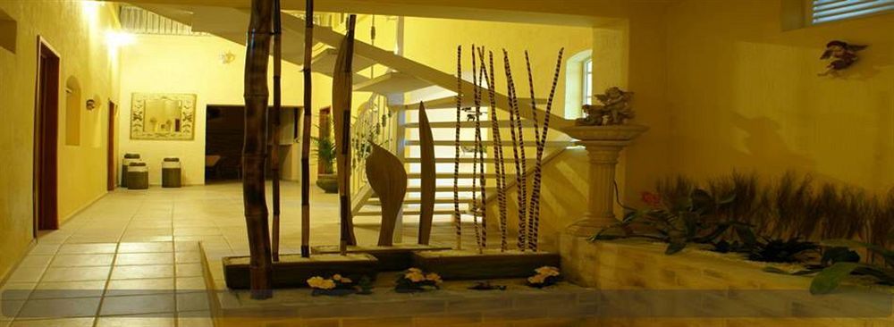 Residencia Los Angeles Bed & Breakfast Guadalajara Exterior photo
